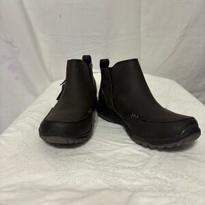 Skechers Women's Relaxed Fit Boot NWT